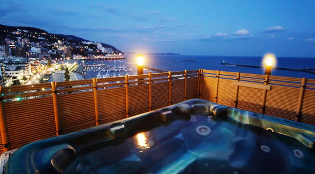 Atami Tamanoyu Hotel Exterior photo